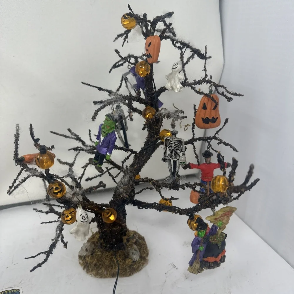 2003 Lemax Spooky Town Decorated Halloween Tree Lighted RETIRED 34934A Monster